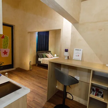 Studio31apartments City Center Daire Tiran