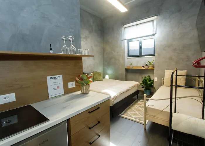 Studio31apartments Center شقة *